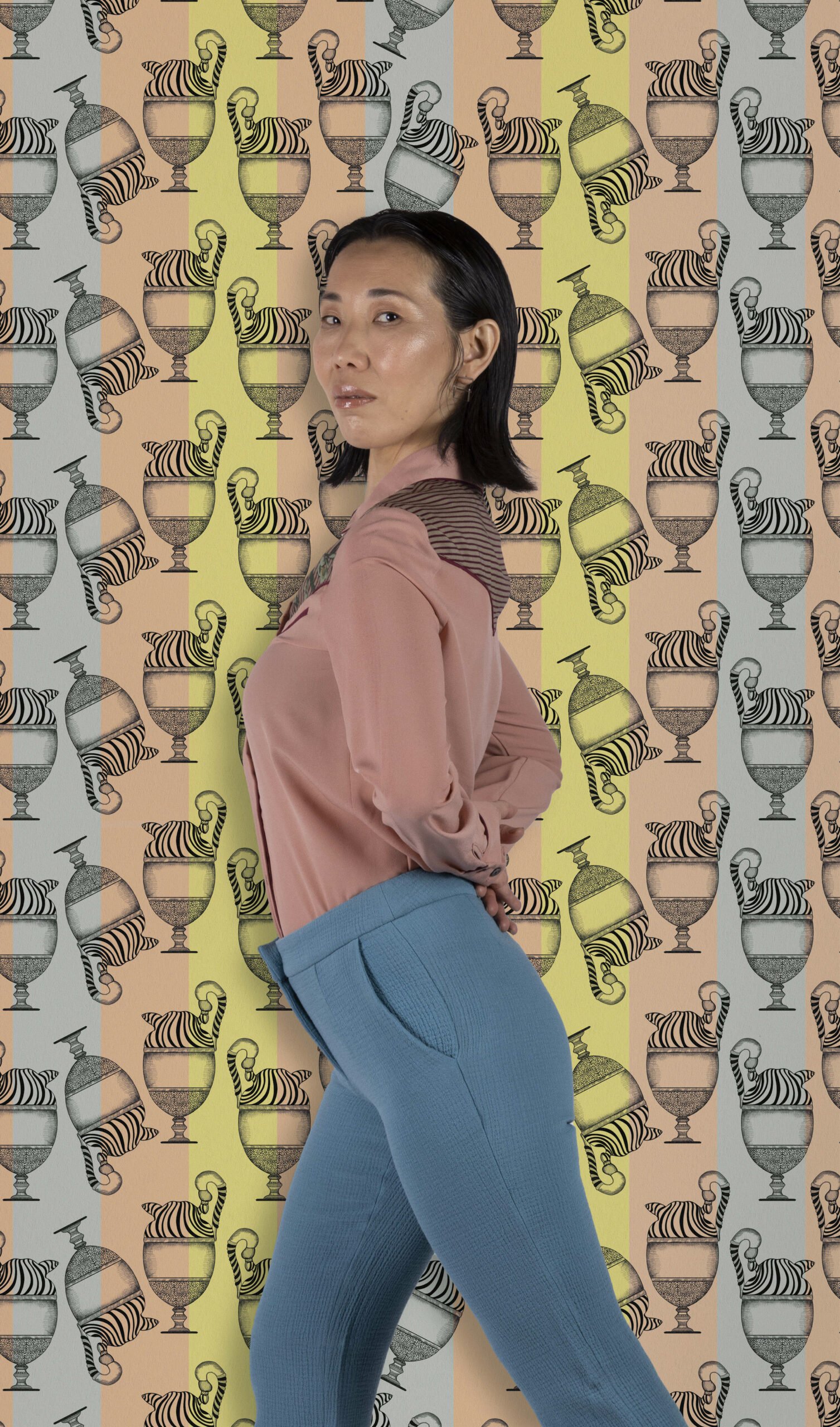 Fontana-Righe-MaVoix-wallpaper-model-staging